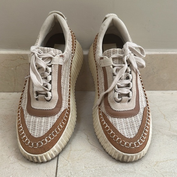 Dolce Vita knitted sneakers. Size 8.5 - Picture 4 of 9